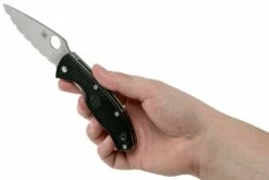 Spyderco Tenacious Lightweight C122SBK FRN Taschenmesser Mit Wellenschliff -Messer Verkäufe 2024 SPC122SBK 08 spyderco