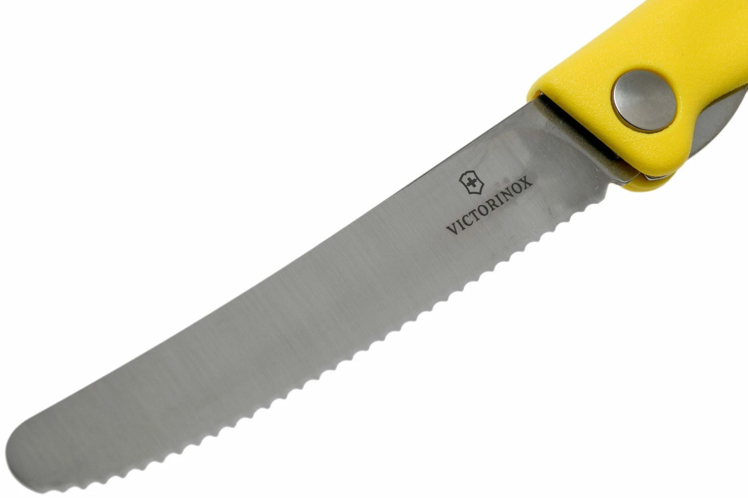 Victorinox SwissClassic Zusammenklappbares Gemüsemesser, Wellenschliff, Gelb, 6.7836.F8B 5 Victorinox SwissClassic Zusammenklappbares Gemüsemesser, Wellenschliff, Gelb, 6.7836.F8B – Bild 3